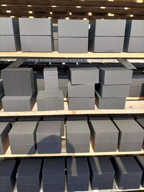 用活性炭去除有色杂质